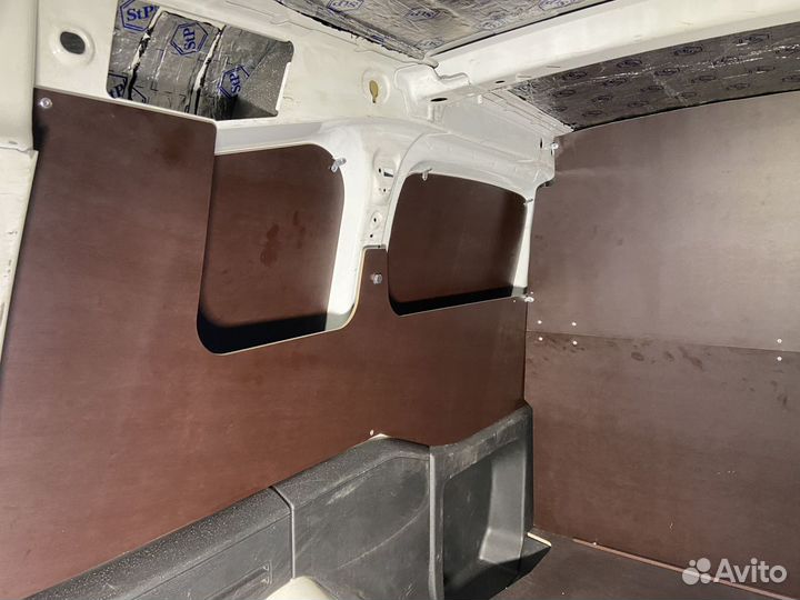 Обшивка кузова Пежо Партнер/Ситроен Берлинго