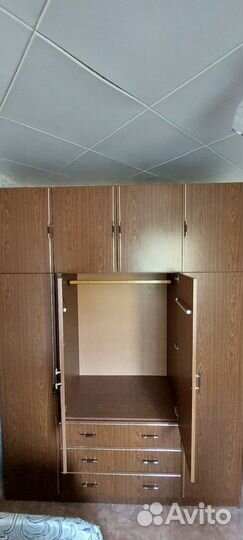 Шкаф гардероб