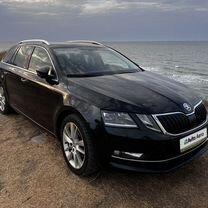 Skoda Octavia 1.5 AMT, 2019, 97 000 км, с пробегом, цена 1 825 000 руб.