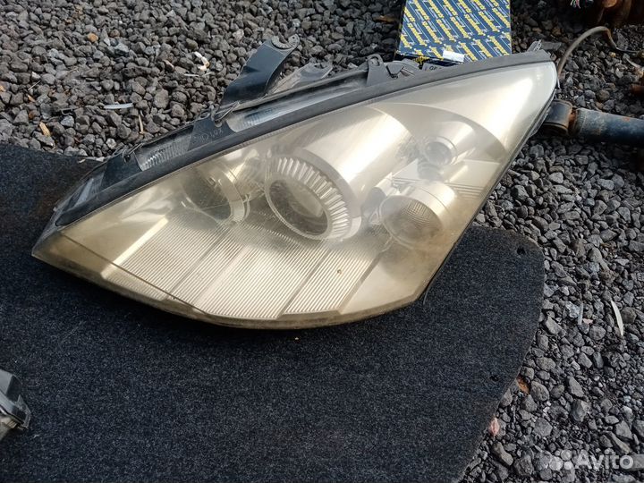 Фары на Форд Фокус 1/ 2003 год