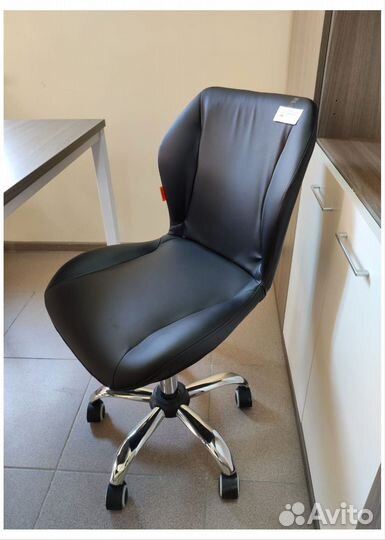 Кресло офисное