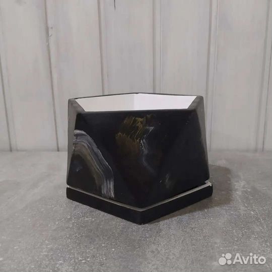 Горшок для цветов