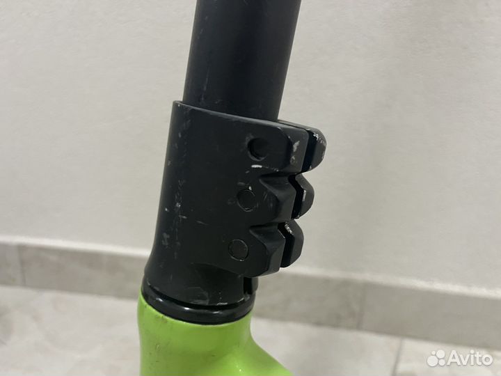 Трюковой самокат MGP