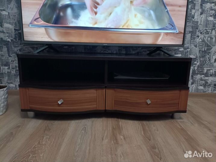 Тумба под телевизор бу