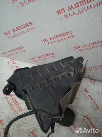 Корпус воздушного фильтра Audi A4 B7 B7 седан BGB