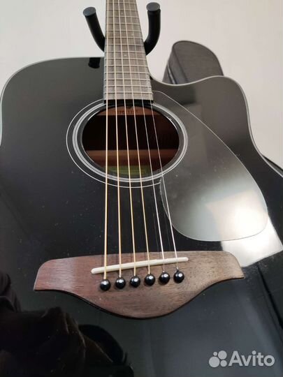 Электро акустическая гитара Yamaha fgx800c