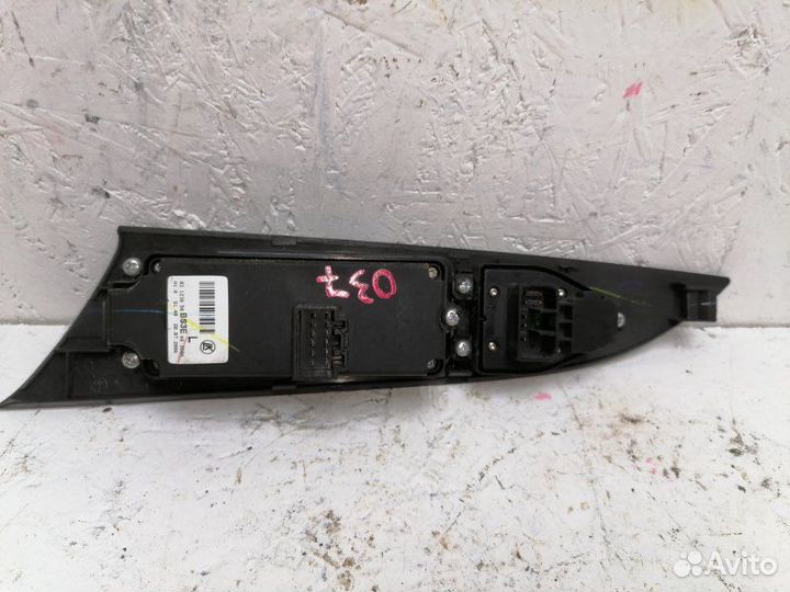 Блок управления стеклоподъемниками Mazda 3 BK Z6