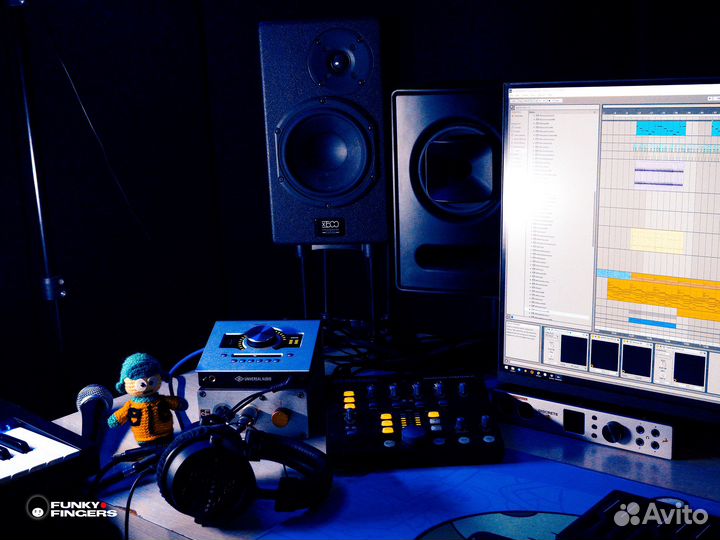 Студия звукозаписи / Запись песни под ключ