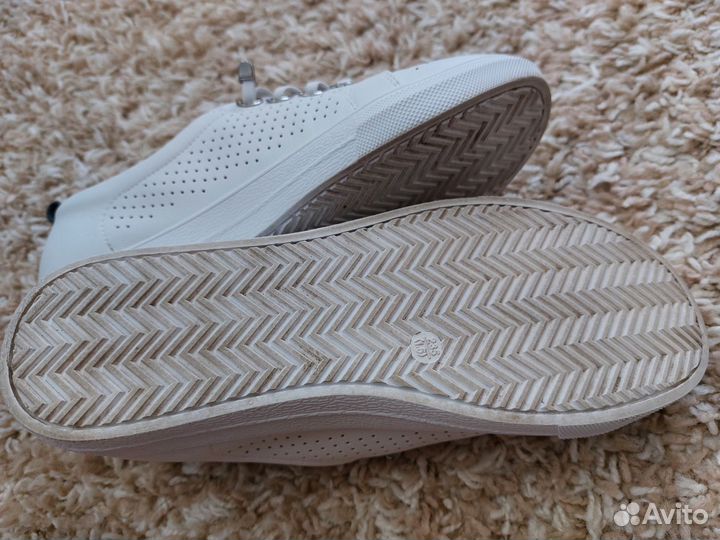 Кеды женские белые