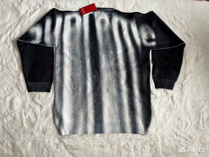 Свитер Supreme