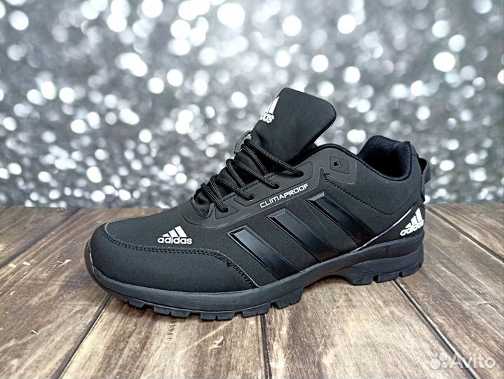 Кроссовки Adidas