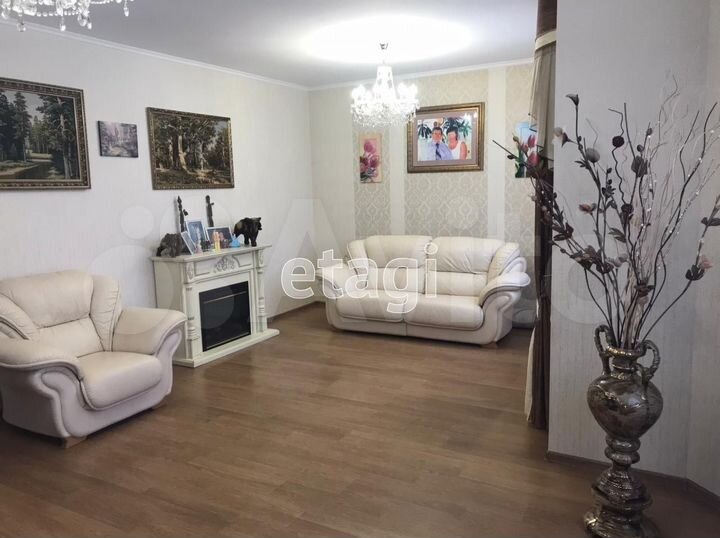 Дом 350 м² на участке 50 сот.