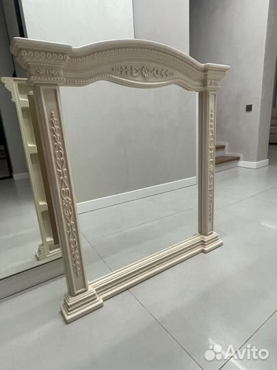 Зеркало от спальни Лючия (Шатура)