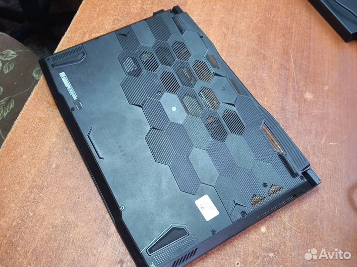 Ноутбук игровой MSI Katana 17 B12V