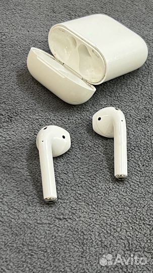 Оригинальные Apple AirPods 2 Беспроводная зарядка