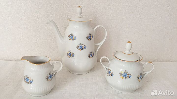 Чайник, сахарница, молочник Рижский фарфор