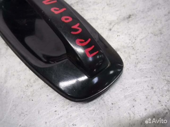 Ручка двери передняя левая Лада Приора 126 2011