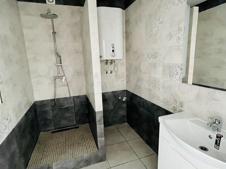 3-к. квартира, 108,2 м², 16/17 эт.