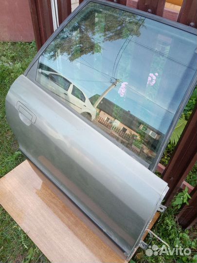 Дверь ауди 80