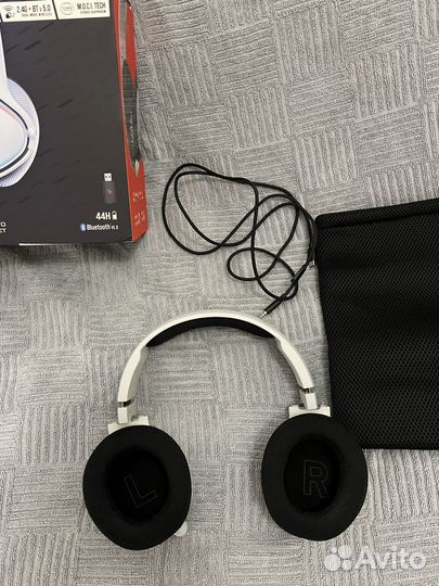 Беспроводные наушники bloody