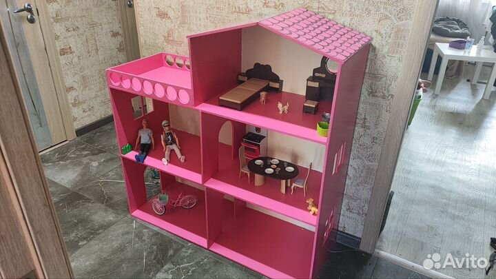 Домик кукольный