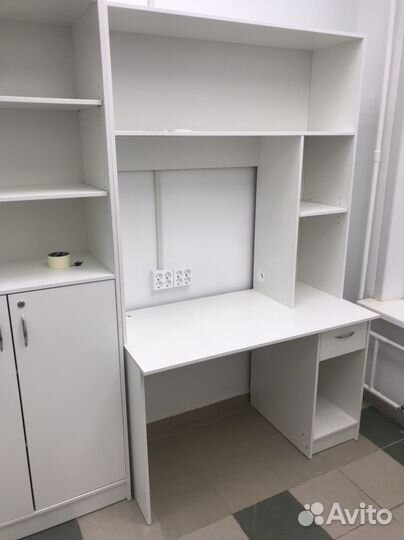 Стол для компьютера