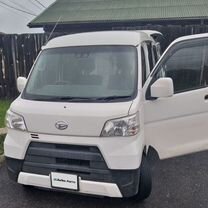 Daihatsu Hijet 0.7 AT, 2018, 81 700 км, с пробегом, цена 930 000 руб.