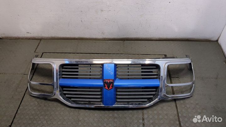 Решетка радиатора Dodge Nitro, 2007