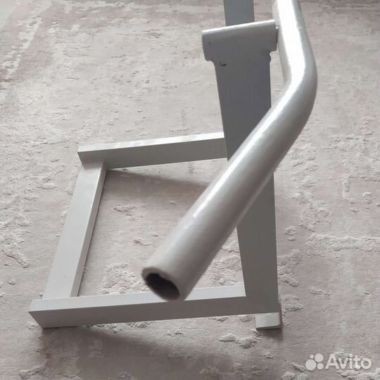 Турник настенный