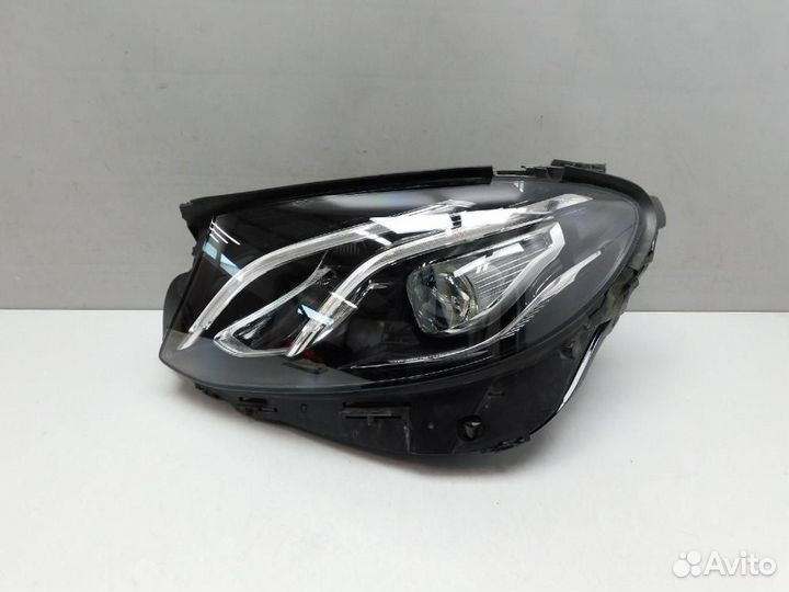 Фара левая Mercedes-Benz E-Class