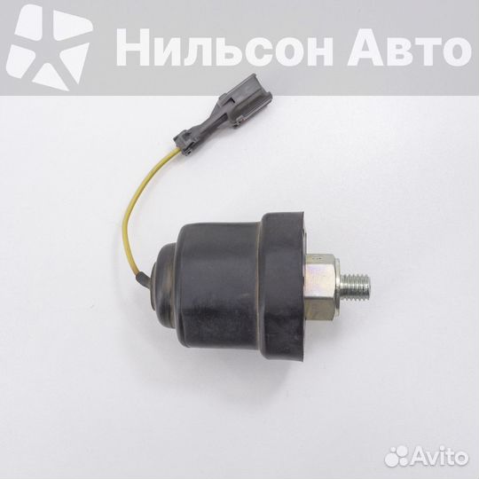 Датчик давления масла isuzu giga, оригинал