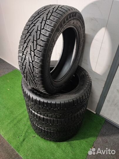 Nokian Tyres Hakkapeliitta 7 SUV 235/60 R18