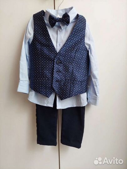 Костюм тройка с бабочкой