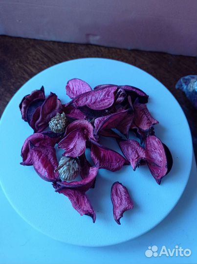 Лепестки для декора