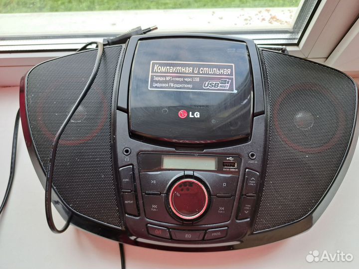 Магнитола LG новая