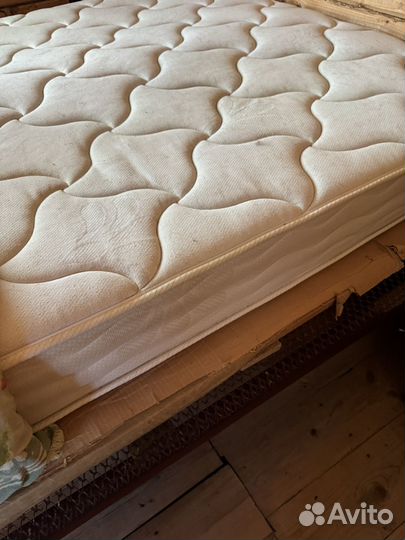 Матрас 140х200 бу
