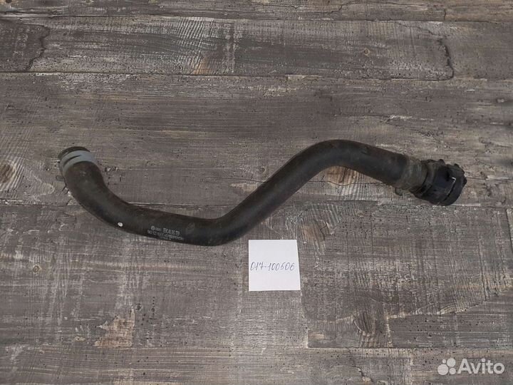 Патрубок системы охлаждения Volkswagen Jetta 6