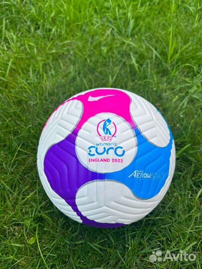 Футбольный мяч