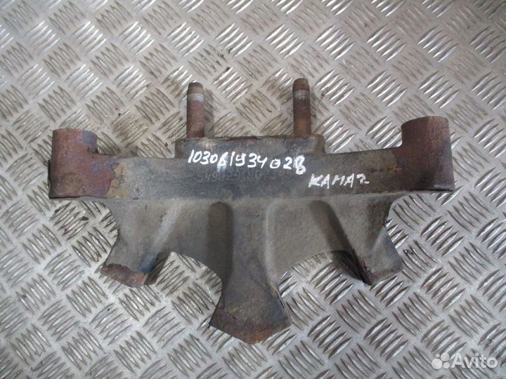 Кронштейн верхней реактивной тяги KAMAZ 5490291907