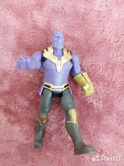 Фигурки супергероев Marvel