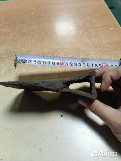 Топор старинный и другая копанина