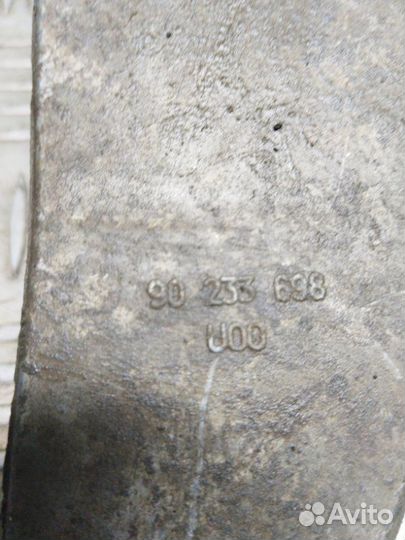 Кронштейн генератора Daewoo Nexia