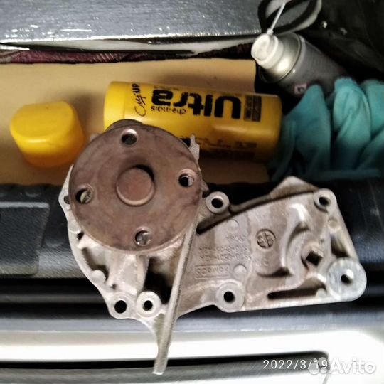 Помпа форд фокус 2
