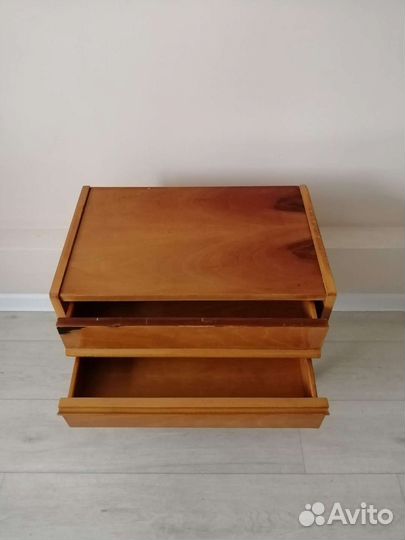 Тумба прикроватная
