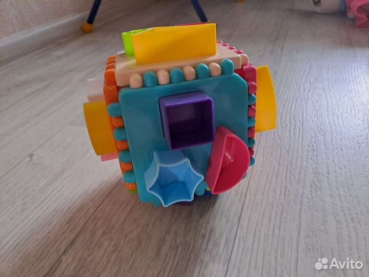 Развивающие игрушки для малышей