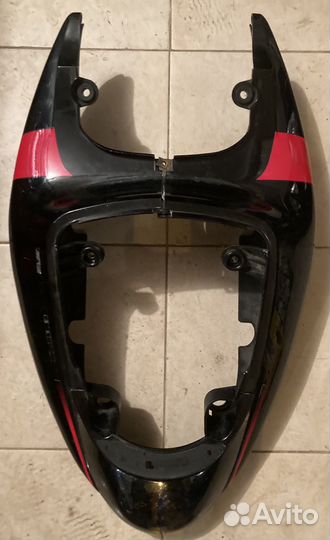 Задний подседельный пластик Suzuki SV 400/650
