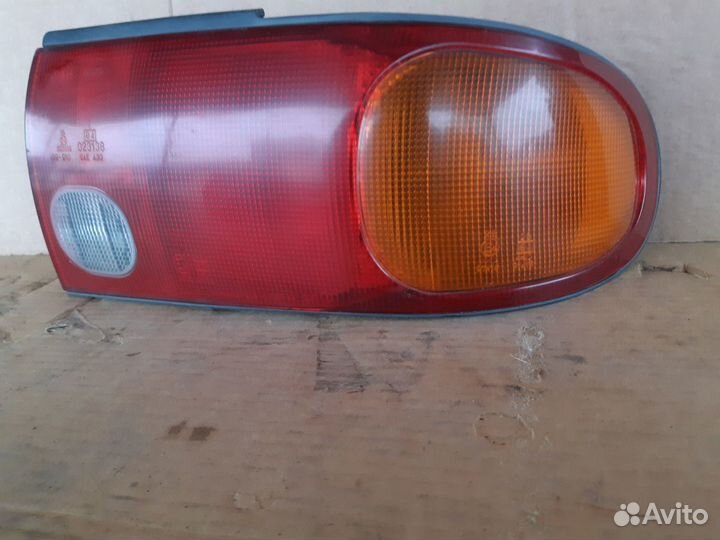 Фонарь Митцубиси Ланцер CB 1992-1996 седан