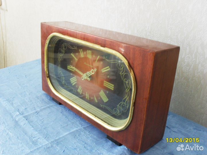 Часы кварцевые Янтарь