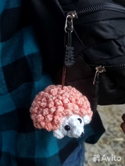 Брелок еж люминесцентный