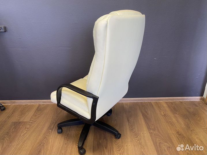 Компьютерное кресло с доставкой на дом